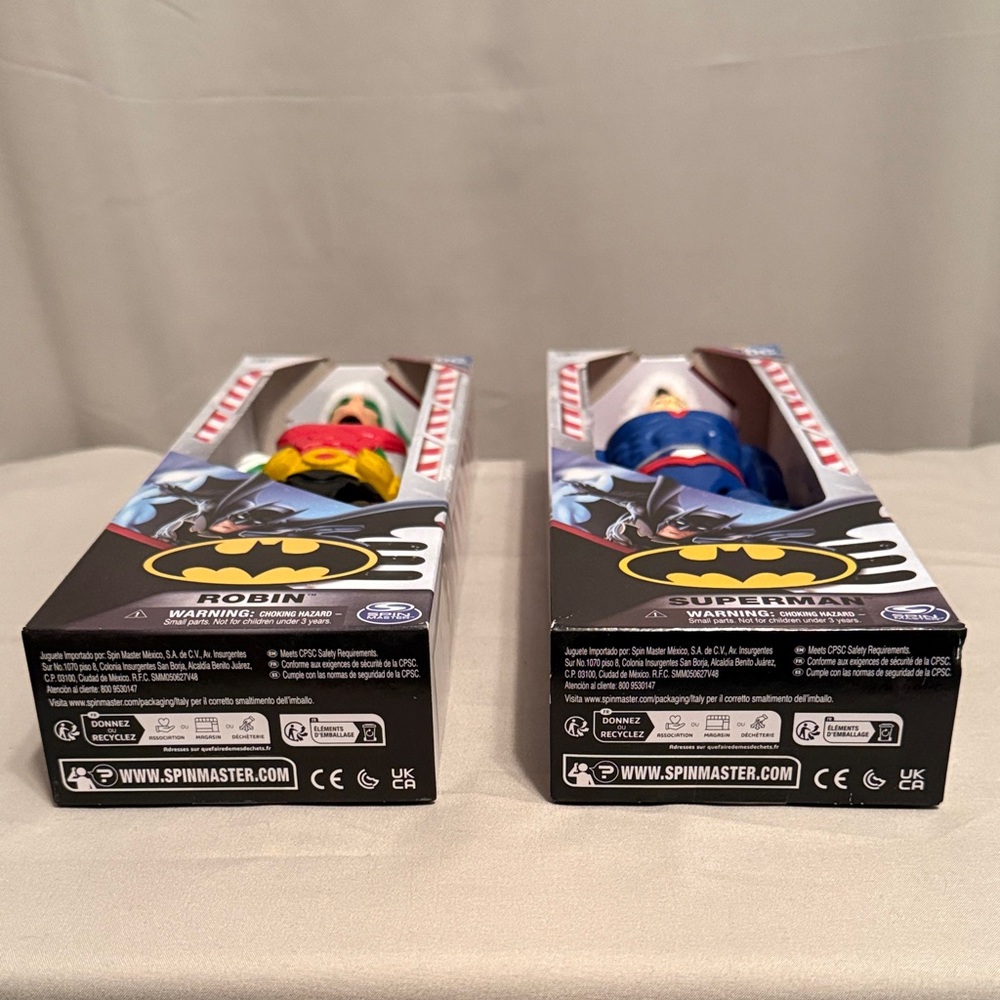 DC Comics Robin and Superman Holiday Action Figures - Red, Green, Blue - Picture 7 of 17